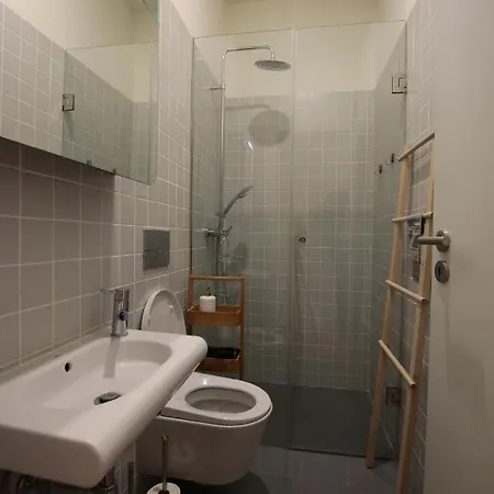 Guest Nataria Flats With Parking Porto